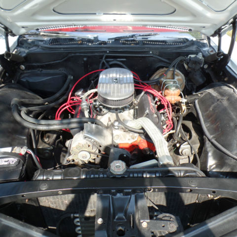 1969 White Chevrolet Impala Coupe