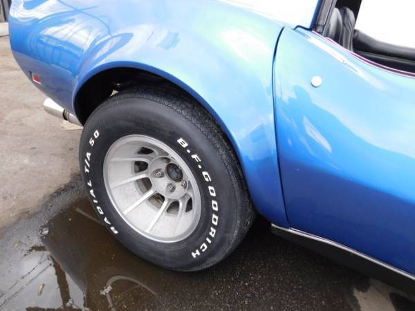 1969 Blue Chevrolet Corvette Coupe
