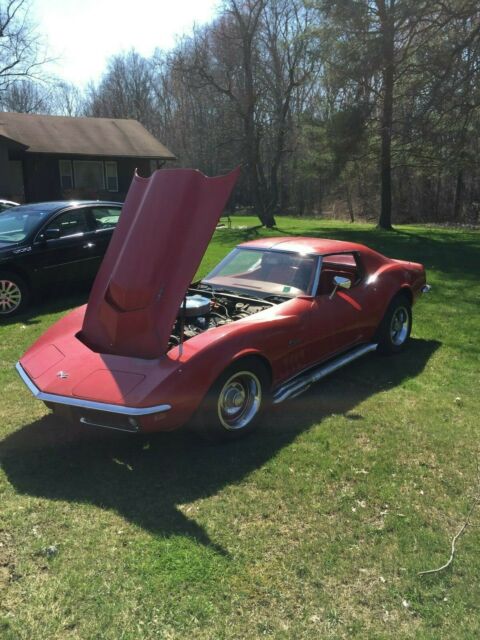 1969 Red Chevrolet Corvette stingray