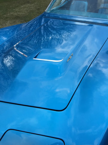 1969 Lemans blue Chevrolet Corvette Coupe
