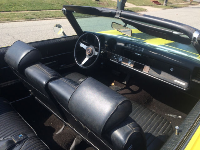 1969 Yellow Oldsmobile 442 Convertible