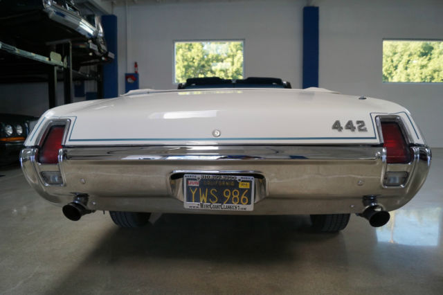 1969 Cameo White Oldsmobile 442 Convertible