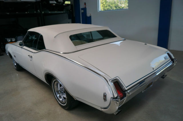 1969 Cameo White Oldsmobile 442 Convertible