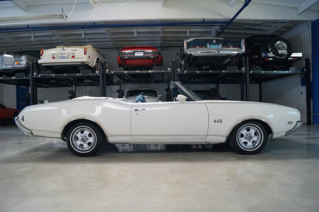 1969 Cameo White Oldsmobile 442 Convertible