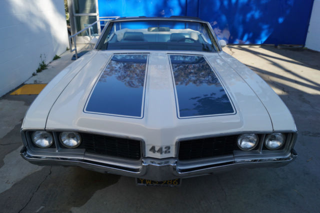 1969 Cameo White Oldsmobile 442 Convertible