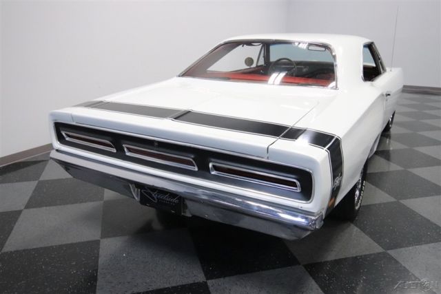 1969 White Dodge Coronet