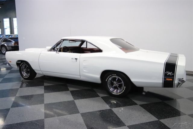 1969 White Dodge Coronet
