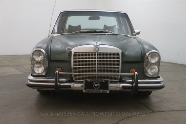 1969 White Mercedes-Benz 300-Series
