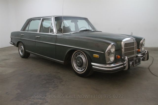 1969 White Mercedes-Benz 300-Series