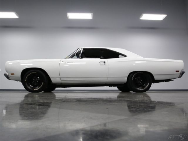 1969 White Plymouth Road Runner