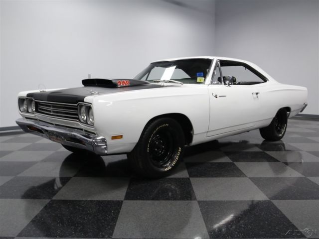 1969 White Plymouth Road Runner