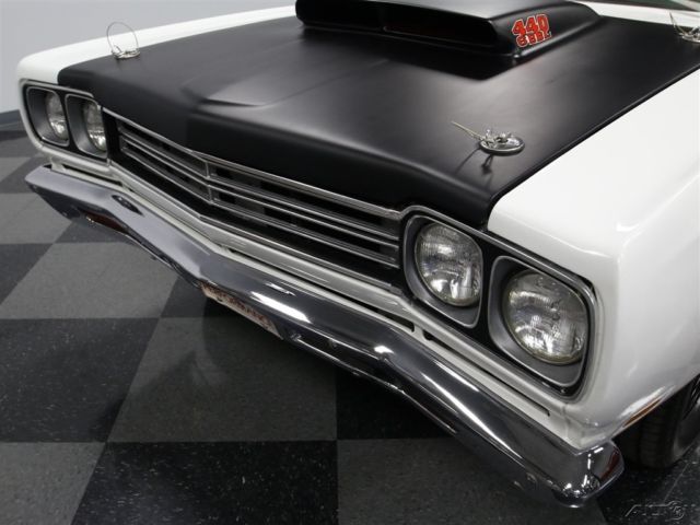 1969 White Plymouth Road Runner