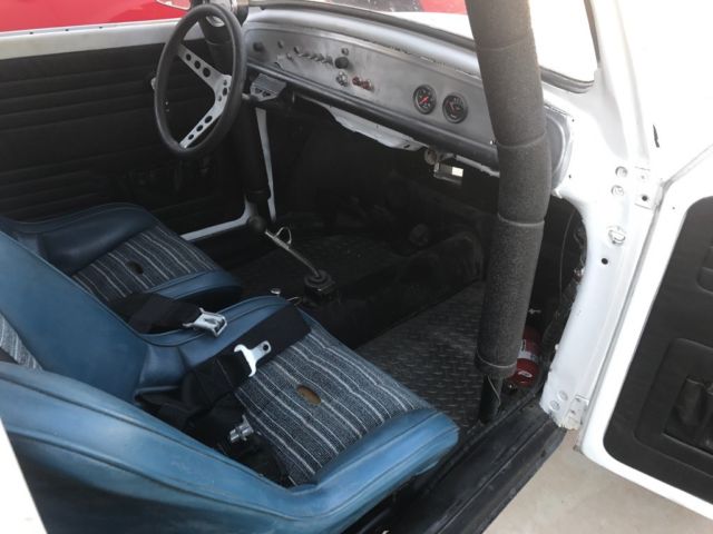 1969 White Volkswagen Beetle - Classic Coupe