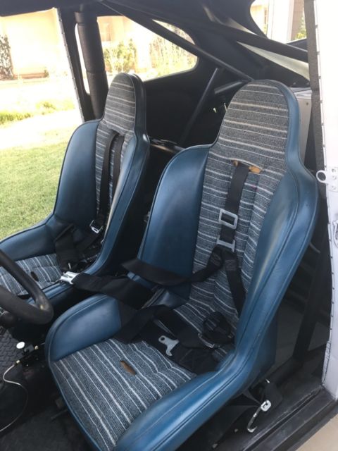 1969 White Volkswagen Beetle - Classic Coupe