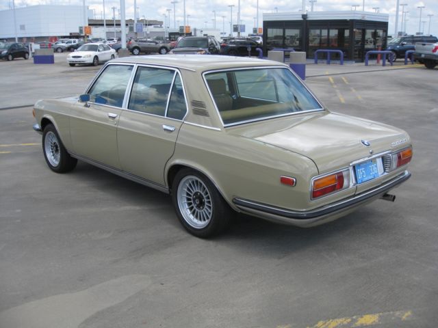 1969 Nevada (light olive) BMW 2800 Sedan