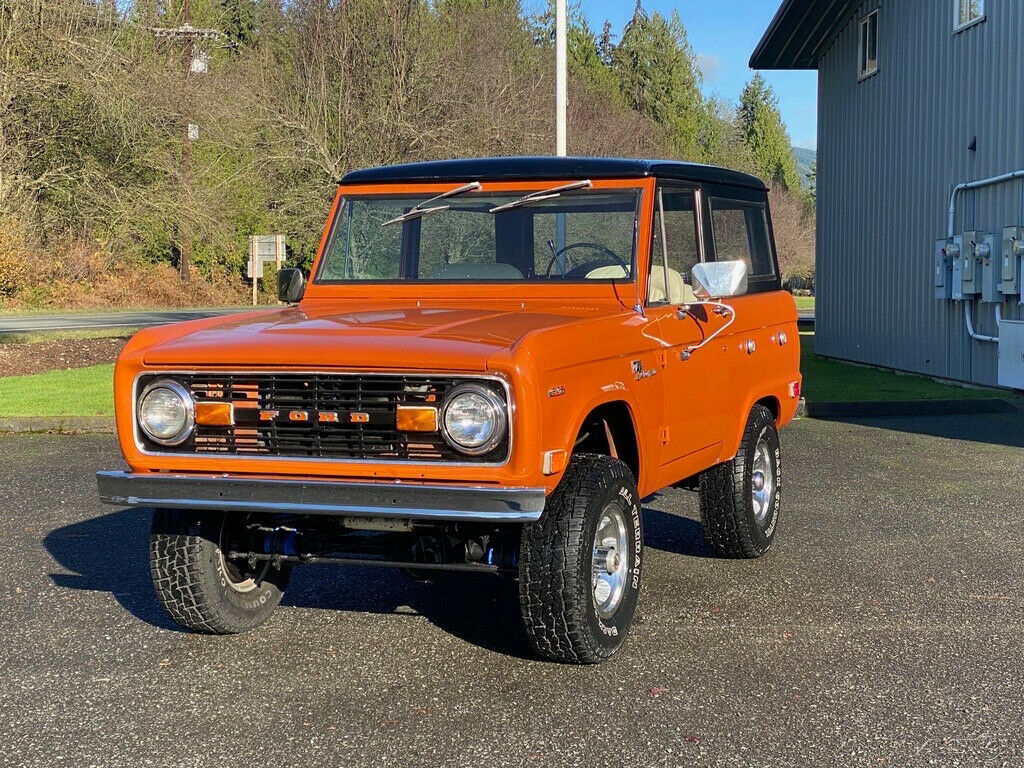 1969 Gold Ford Bronco SUV