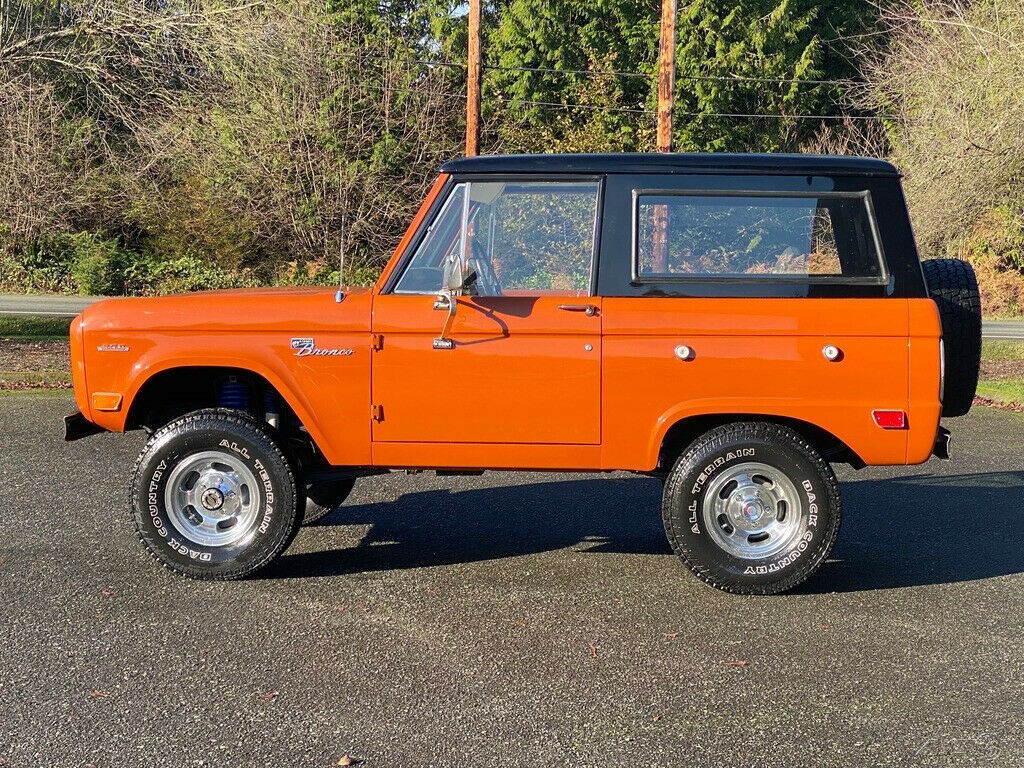 1969 Gold Ford Bronco SUV