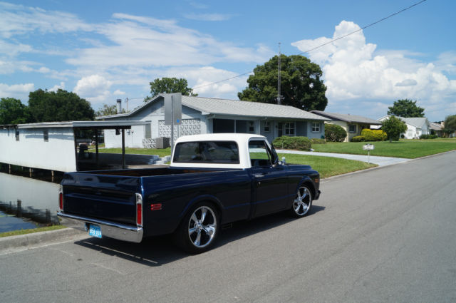 1969 INDIGO BLUE/WHITE Chevrolet C-10