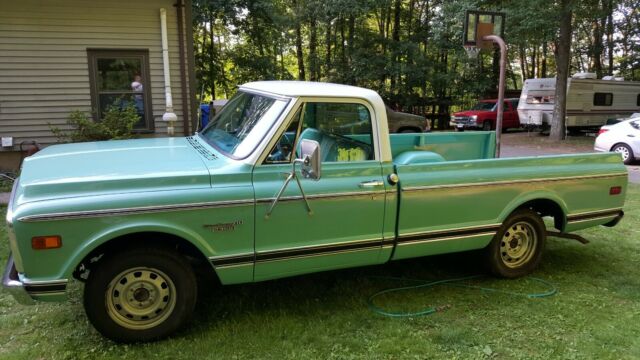 1969 Green Chevrolet C-10 Standard Cab Pickup