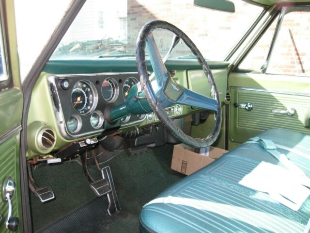 1969 Chevrolet C-10 Standard Cab Pickup