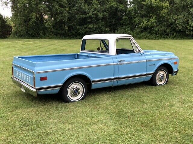 1969 Blue Chevrolet C-10 Standard Cab Pickup