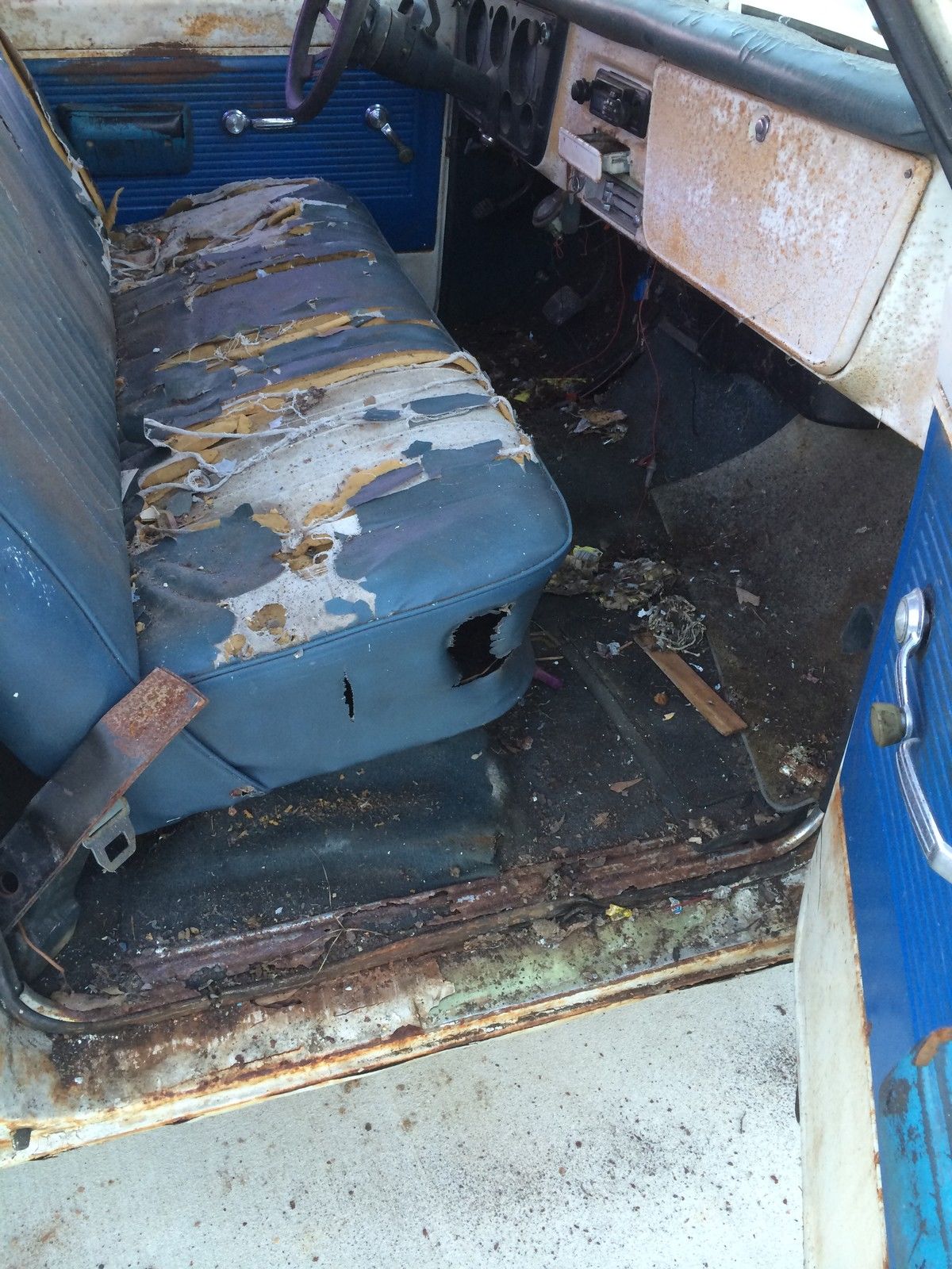 1969 White Chevrolet C-10 Standard Cab Pickup