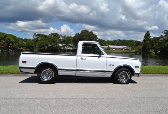 1969 White Chevrolet C-10