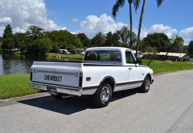 1969 White Chevrolet C-10