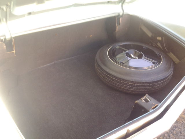 1969 bule Cadillac DeVille Convertible