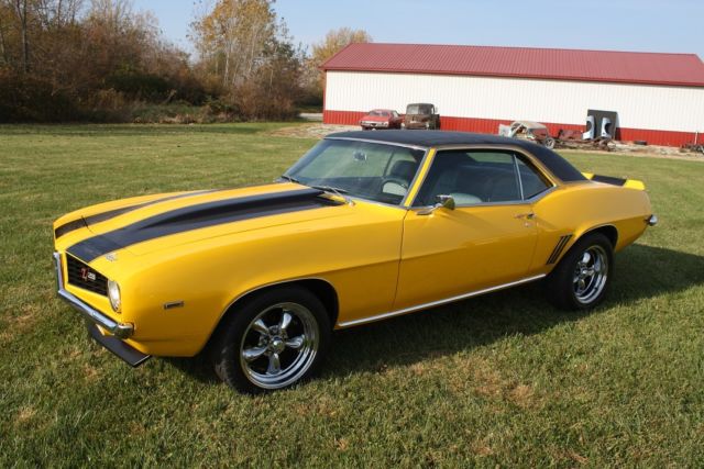 1969 Yellow W/Black Stripes Chevrolet Camaro Coupe