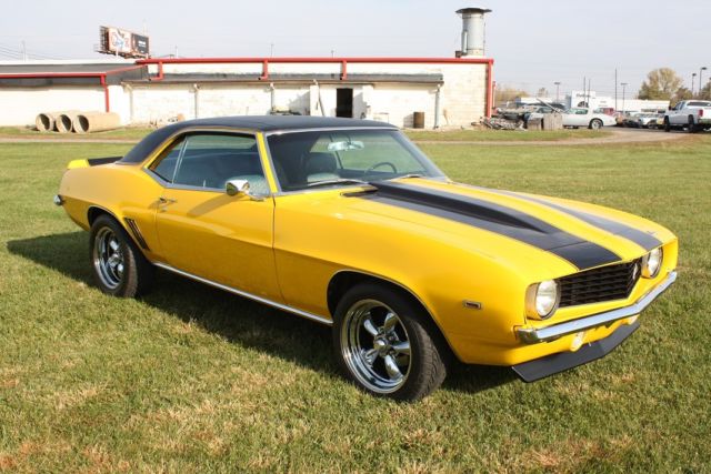 1969 Yellow W/Black Stripes Chevrolet Camaro Coupe