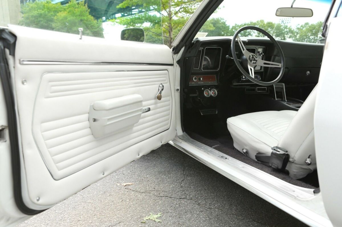 1969 White Chevrolet Camaro Coupe