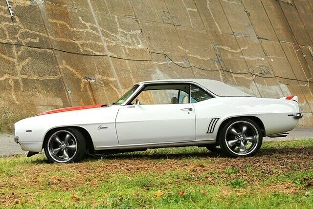 1969 White Chevrolet Camaro Coupe