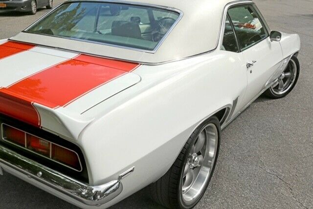 1969 White Chevrolet Camaro Coupe