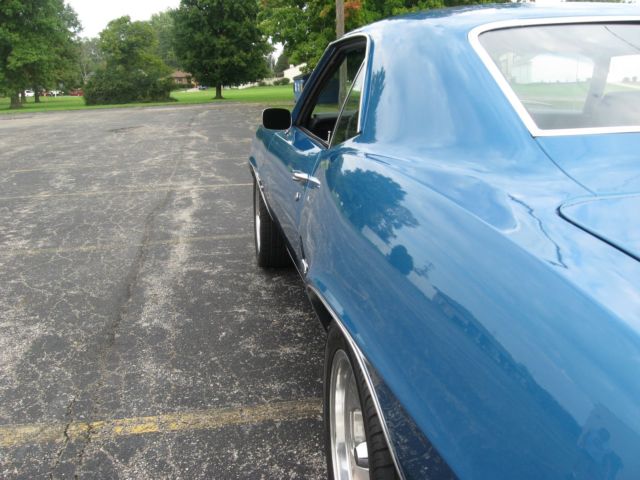 1969 Blue Chevrolet Camaro Coupe
