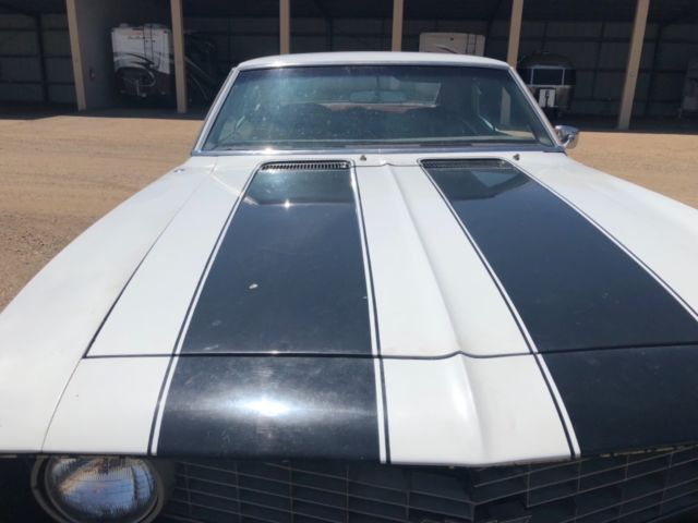 1969 White Chevrolet Camaro Coupe