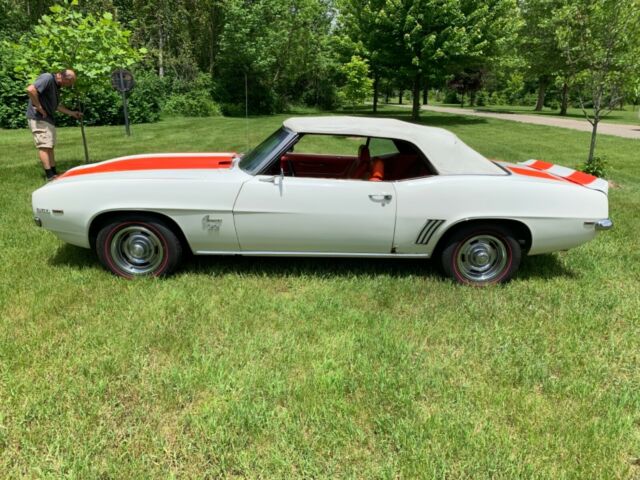 1969 White Chevrolet Camaro Convertible