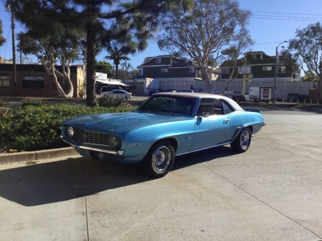 1969 Blue/White Chevrolet Camaro Coupe
