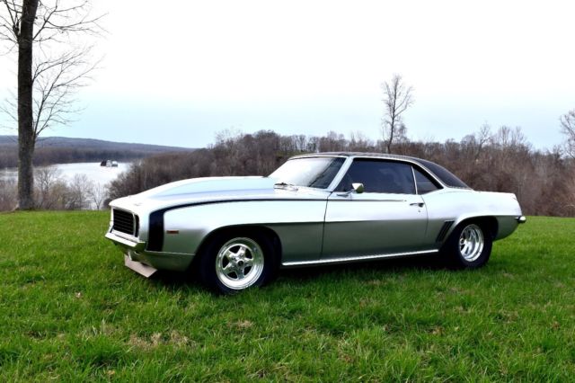 1969 Silver Chevrolet Camaro
