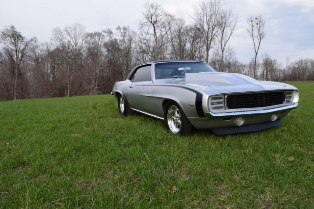1969 Silver Chevrolet Camaro