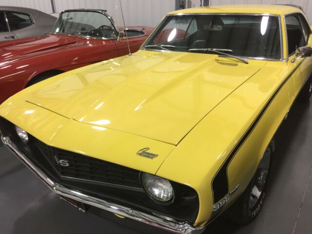 1969 Yellow Chevrolet Camaro Coupe