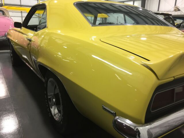 1969 Yellow Chevrolet Camaro Coupe