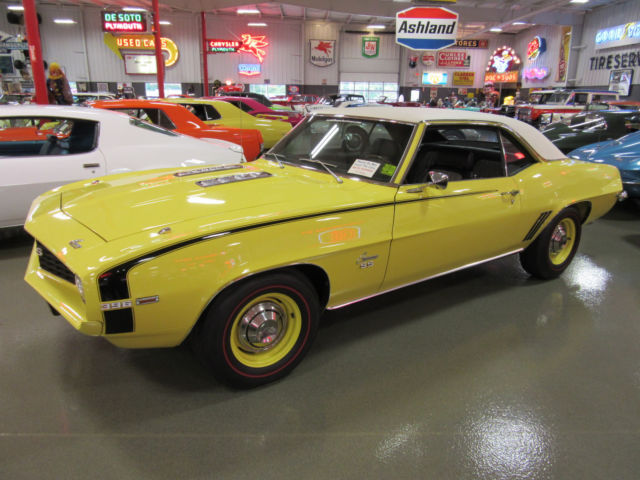 1969 Yellow Chevrolet Camaro Coupe
