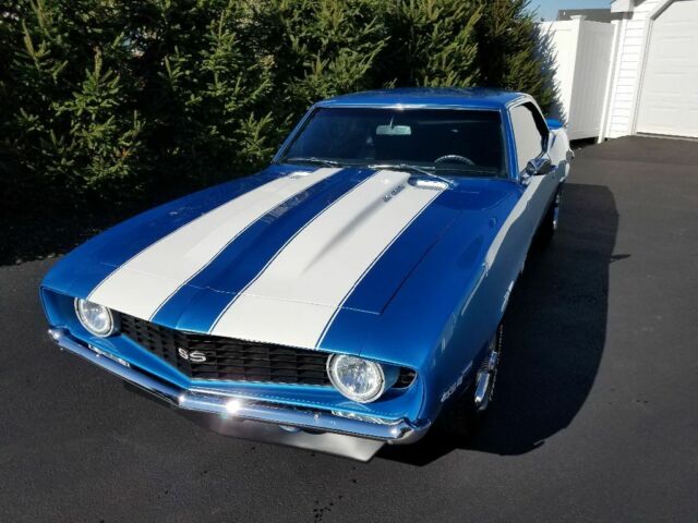 1969 Lemans Blue w/White Racing Stripes Chevrolet Camaro Coupe