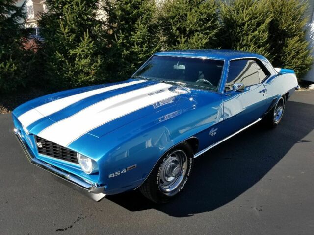 1969 Lemans Blue w/White Racing Stripes Chevrolet Camaro Coupe
