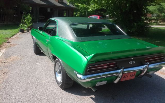 1969 RALLYGREEN  VINYL TOP Chevrolet Camaro Coupe