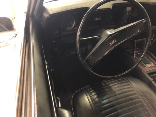 1969 Silver Chevrolet Camaro