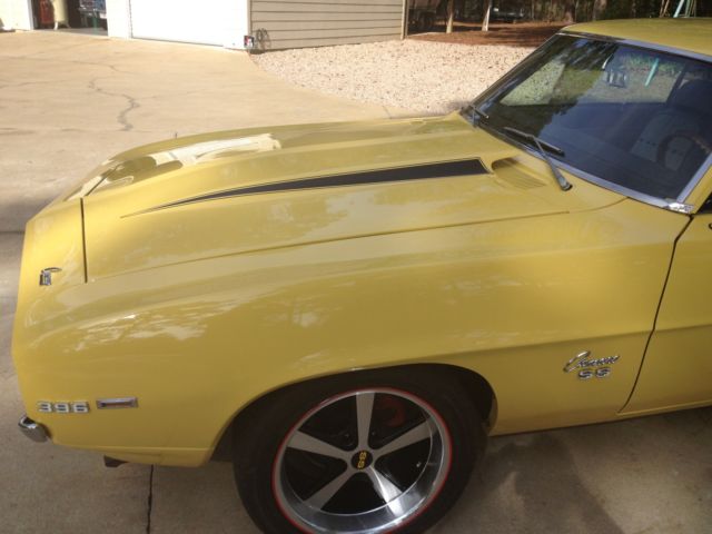 1969 Daytona Yellow Chevrolet Camaro Coupe