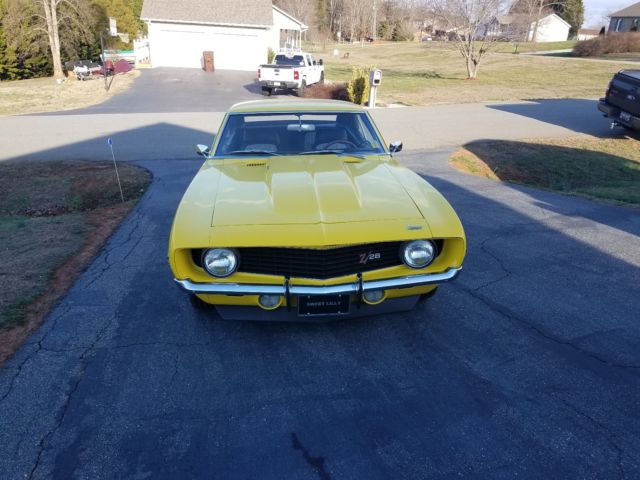 1969 Daytona Yellow Chevrolet Camaro