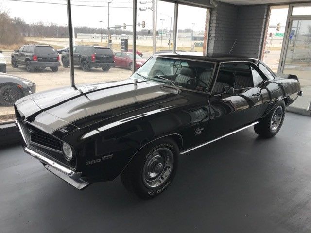 1969 Black w/ White Racing Stripes Chevrolet Camaro Coupe